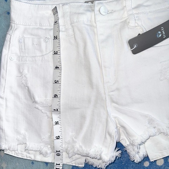 NWT Girl’s Size 8 Tractr Distressed White High rise Weekender Denim Shorts - Picture 5 of 6